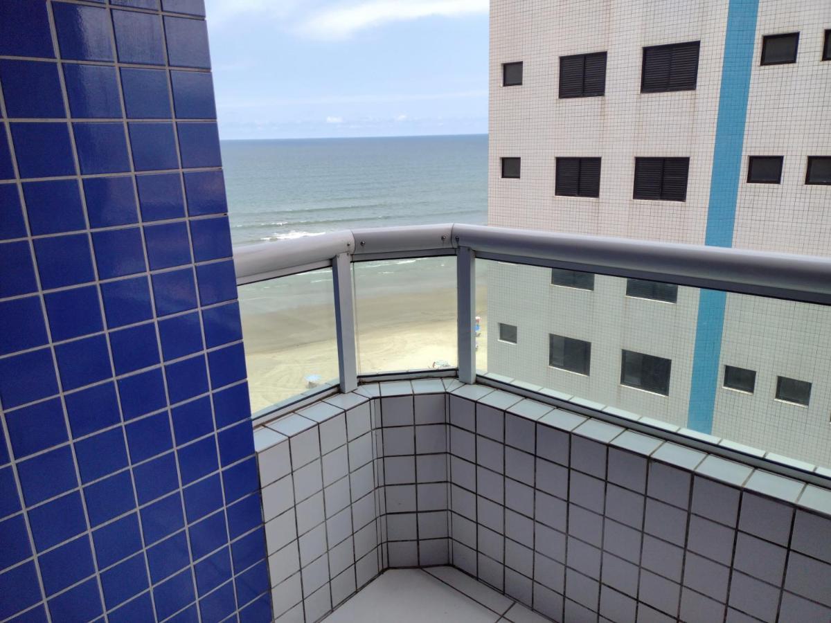 Belo Apartamento Com Vistas Para O Mar - Pe Na Areia - Churrasqueira Na Varanda برايا جراندي المظهر الخارجي الصورة