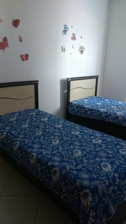 Belo Apartamento Com Vistas Para O Mar - Pe Na Areia - Churrasqueira Na Varanda برايا جراندي المظهر الخارجي الصورة