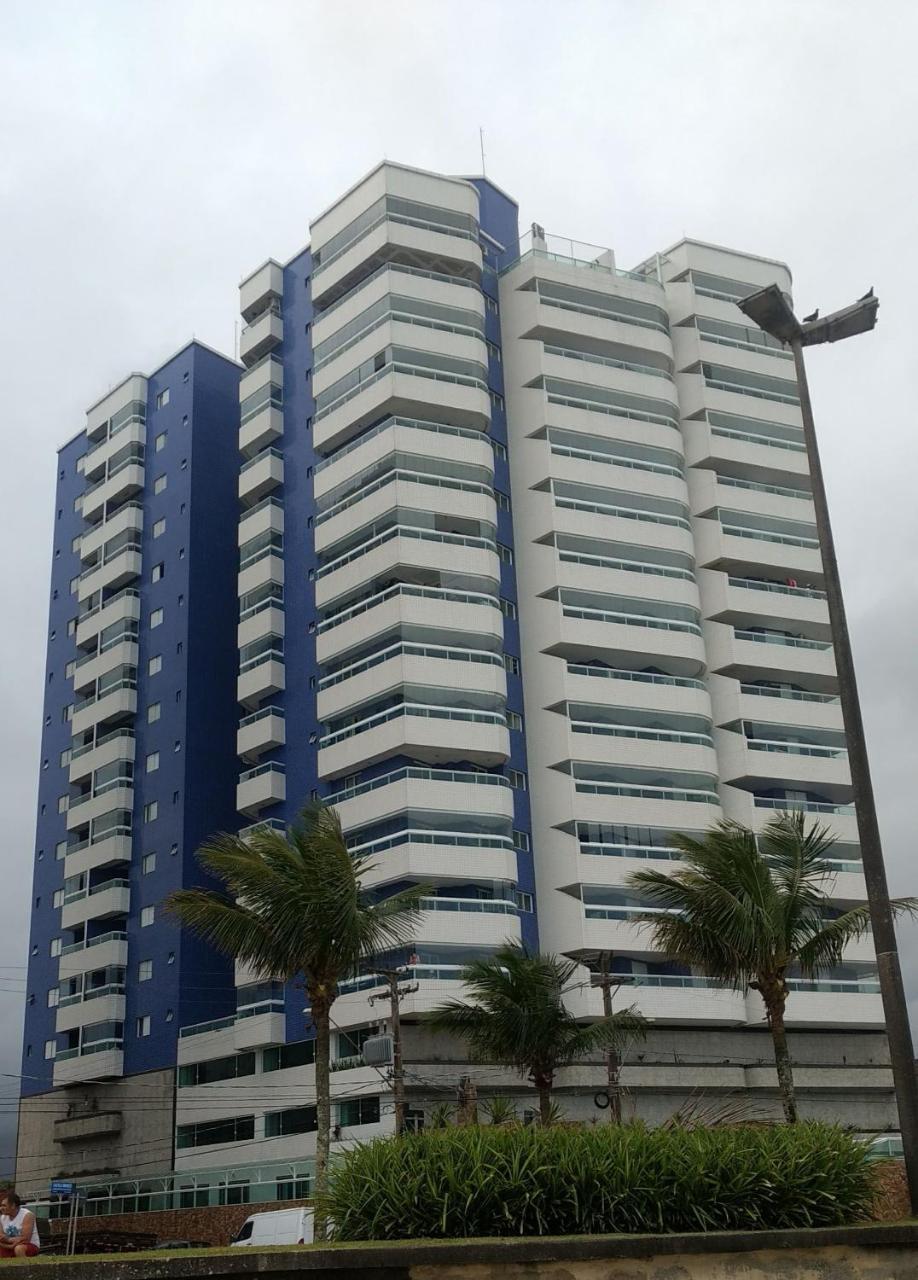 Belo Apartamento Com Vistas Para O Mar - Pe Na Areia - Churrasqueira Na Varanda برايا جراندي المظهر الخارجي الصورة