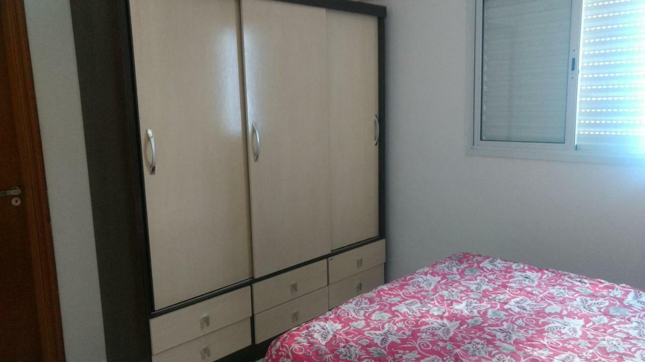 Belo Apartamento Com Vistas Para O Mar - Pe Na Areia - Churrasqueira Na Varanda برايا جراندي المظهر الخارجي الصورة