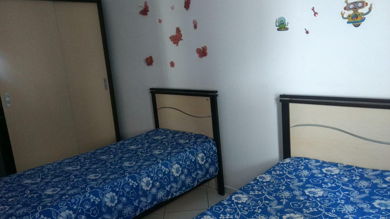 Belo Apartamento Com Vistas Para O Mar - Pe Na Areia - Churrasqueira Na Varanda برايا جراندي المظهر الخارجي الصورة